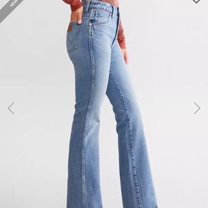 Wrangler westward boot cut jeans. Worn twice